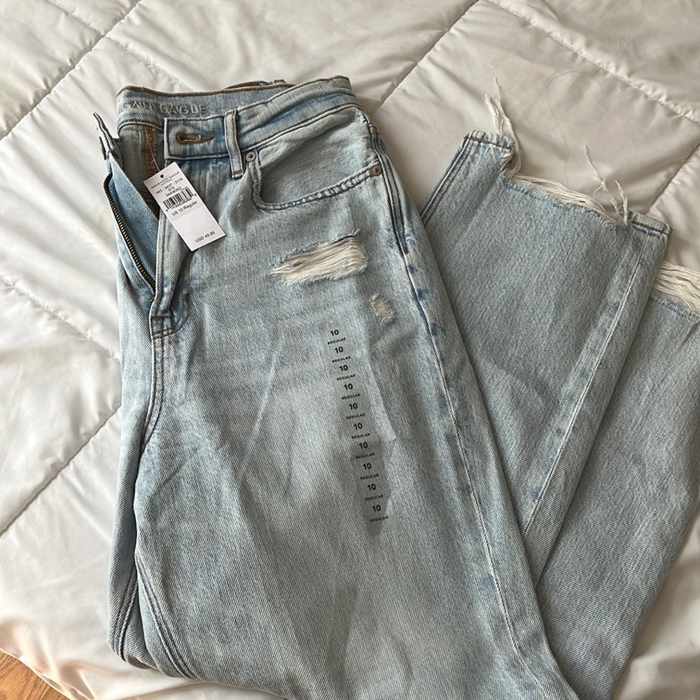 American Eagle size 10 highest Waist 90’s boyfriend jean NWT